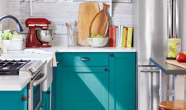 Replace Those Tired Old Kitchen Doors to Revitalize Your Space