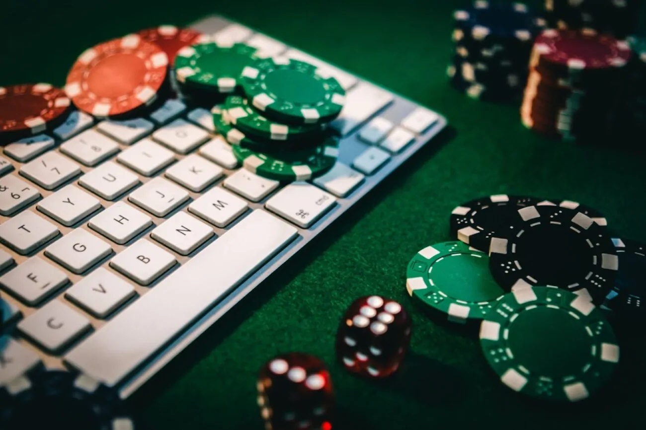 What You Should Have Asked Your Teachers About Online Poker Sites