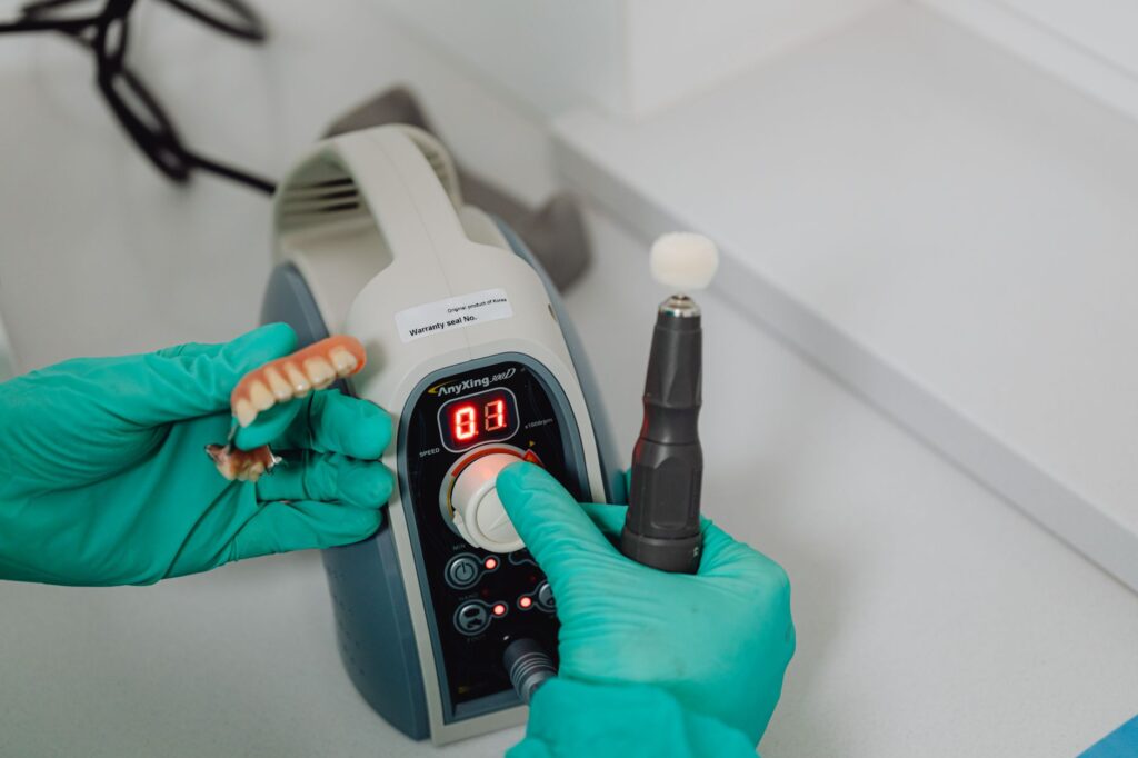"Transforming Oral Health: Los Angeles Dental Lab Excellence"